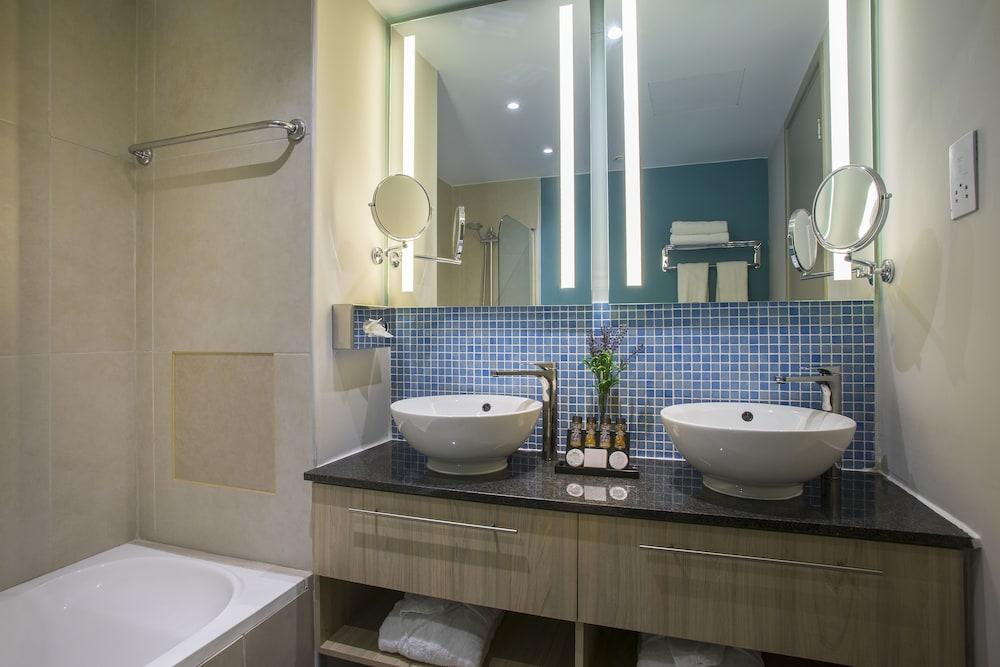 Otel Leonardo Cypria Bay