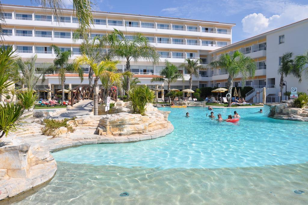 Otel Leonardo Cypria Bay